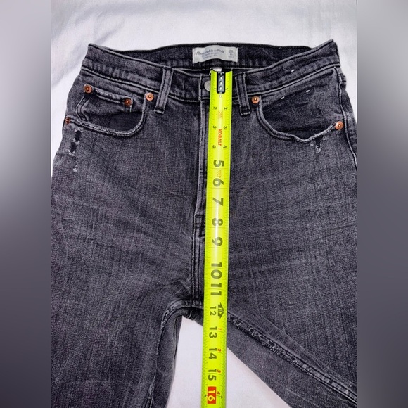 Abercrombie & Fitch Size 28/6R Black Ankle Straight Ultra High Rise Jeans - Picture 7 of 10